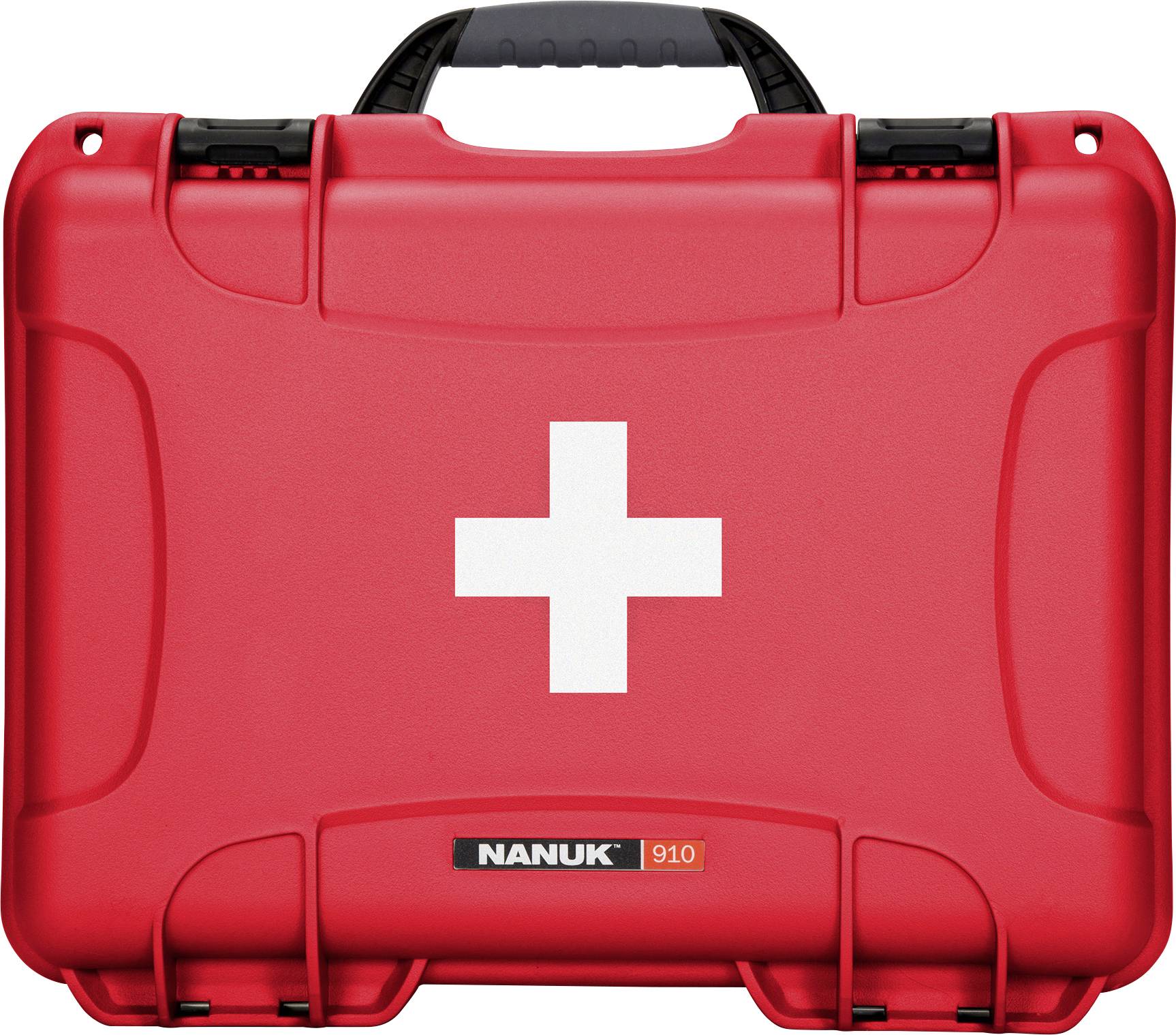 Röd första hjälpen-låda med vitt kors på locket. Varumärket 'NANUK 910' synligt nedtill.
