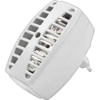 Ett trippel USB-laddare i vitt hölje som kan anslutas till ett vägguttag, för att samtidigt förse flera enheter med ström.