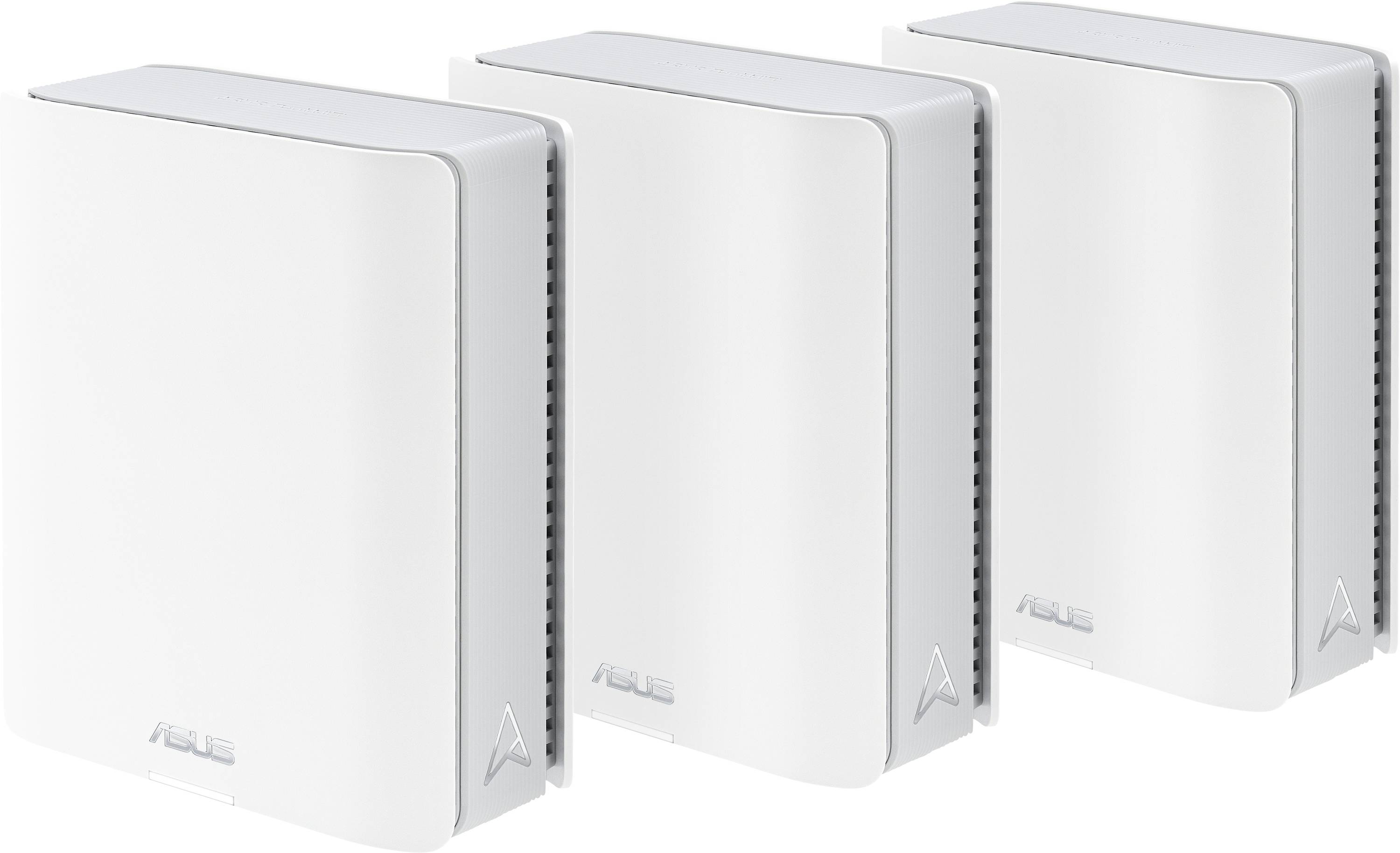 Tre vita ASUS-routrar bredvid varandra, rektangulär form, med ventilationsöppningar på sidorna. De är avsedda för nätverksanslutning.