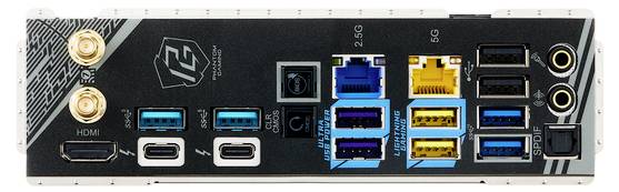 Baksidan av ett datormoderkort med olika anslutningar: HDMI, USB, Ethernet, 2,5G och 5G samt ljudanslutningar.