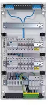 Hager  VA48BV1  VA48BV1  Liten fördelningscentral  Utanpåliggande  Moduler totalt = 12  Antal serier = 4  Innehåll 1 st