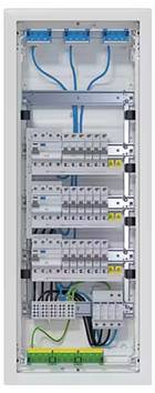 Hager  VU60BV1  VU60BV1  Liten fördelningscentral  Infälld  Moduler totalt = 12  Antal serier = 5  Innehåll 1 st