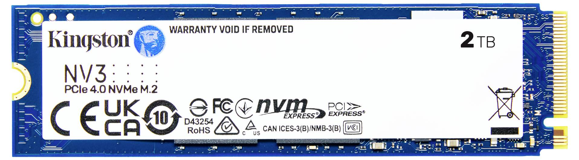 Kingston NV3 PCIe 4.0 NVMe M.2 SSD med 2 TB lagringskapacitet. Innehåller diverse certifieringssymboler och serienummer.