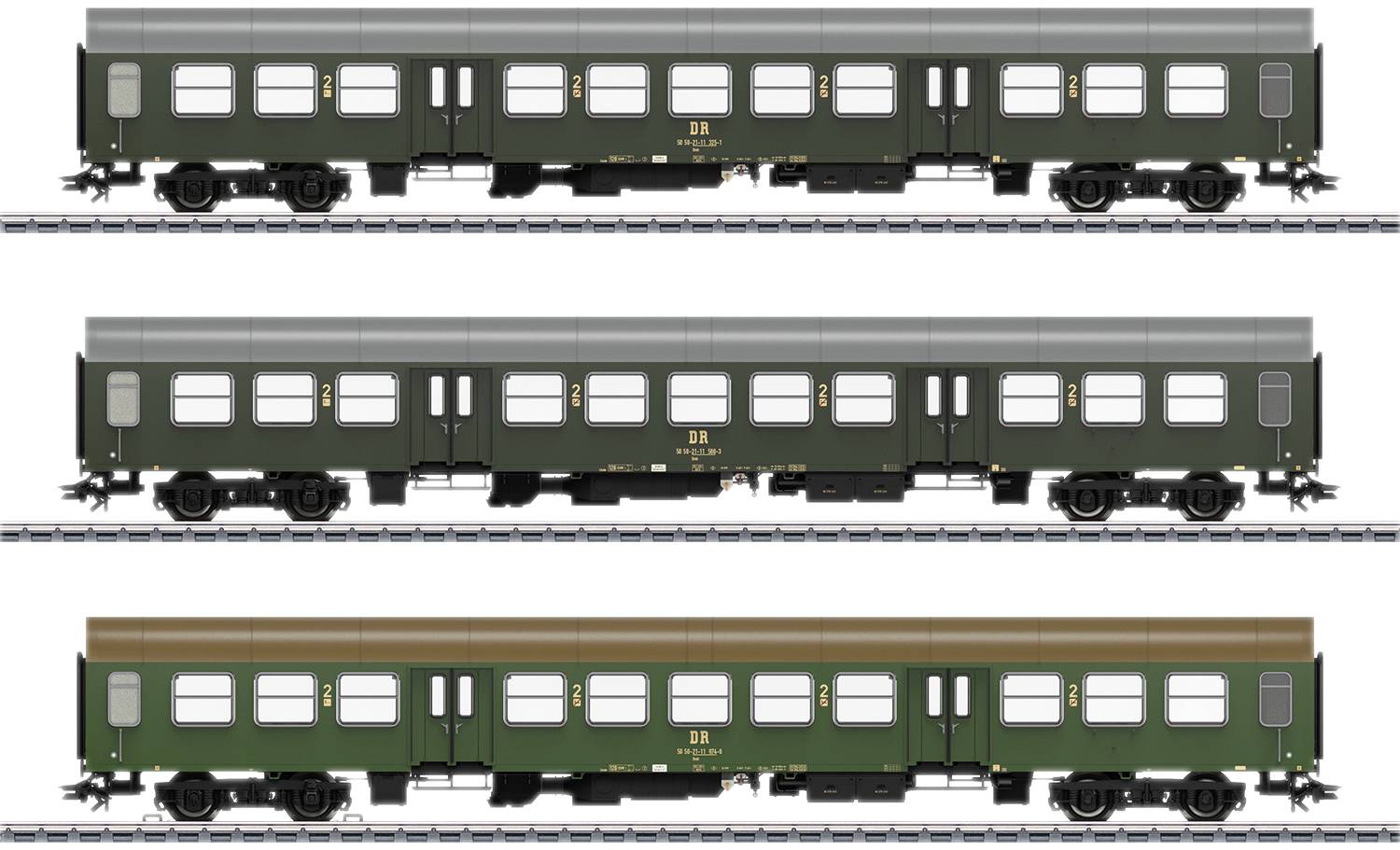 Tre gröna järnvägsvagnar på spår, var och en med olika fönsterdesigner och takfärger. Modeller för att illustrera tågdesigner.