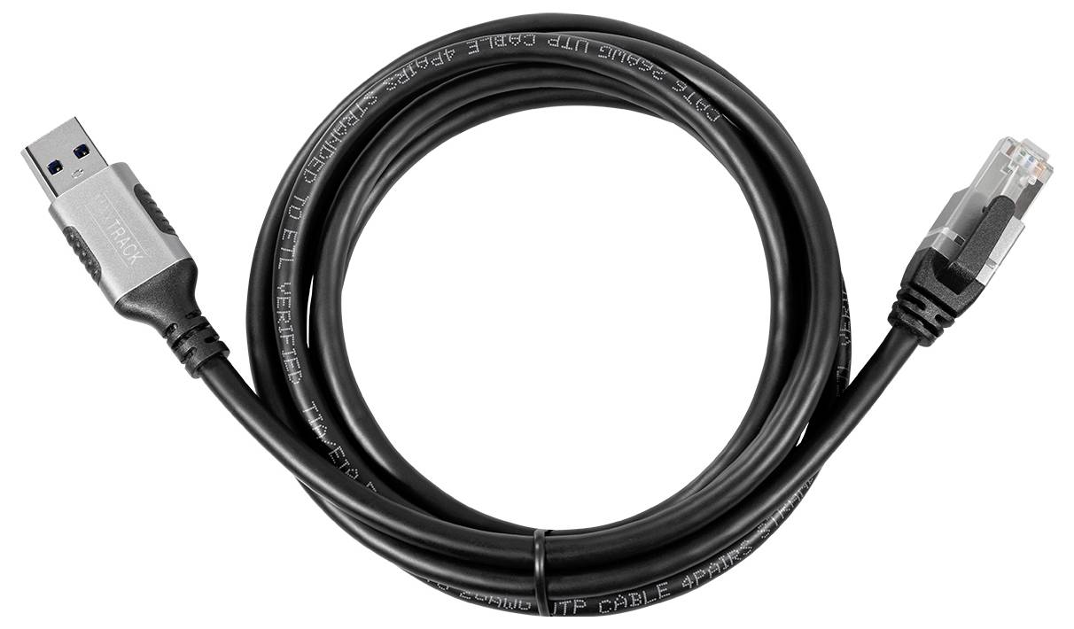 USB till Ethernet-kabel med svart hölje, med kontakter i båda ändar. Används för nätverksanslutningar.