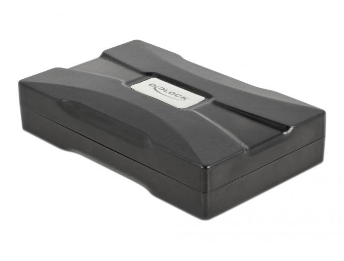 Svart, rektangulärt hölje med en silver klistermärke i mitten med texten 'DELOCK'.