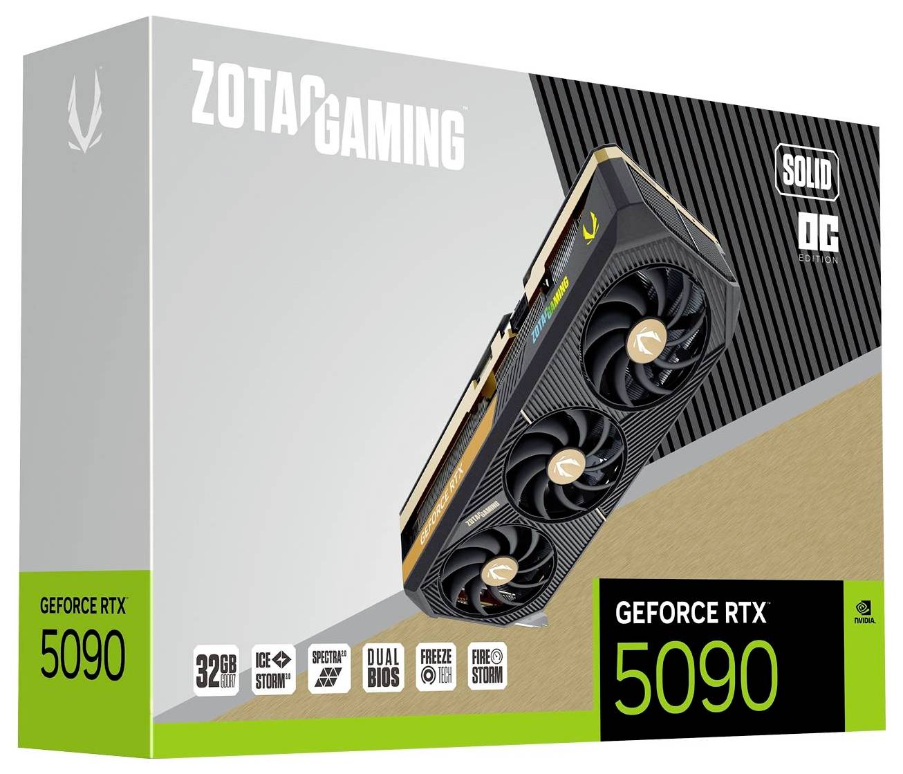 Förpackning för ett 'ZOTAC Gaming GeForce RTX 5090' grafikkort med 32 GB minne, trippelfläktdesign och trycket 'Solid OC'.