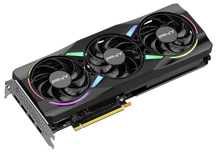Ett PNY-grafikkort med tre fläktar och RGB-belysning, avsett för användning i kraftfulla gaming- eller grafikdatorer.