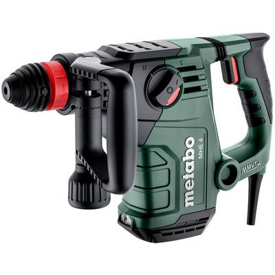 Grön Metabo MHE 4 elektrisk mejselhacka med sidohandtag och mejselbit på en vit bakgrund