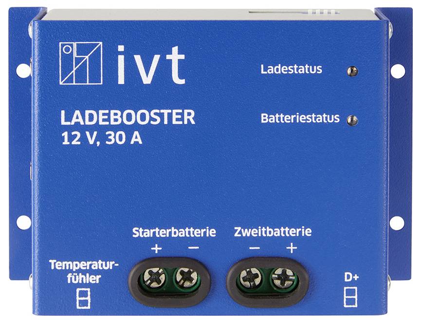Blå laddbooster med påskrift 'ivt LADDBOOSTER 12 V, 30 A'. Indikatorer för laddningsstatus och batteristatus. Anslutningar för startbatteri och sekundärbatteri.