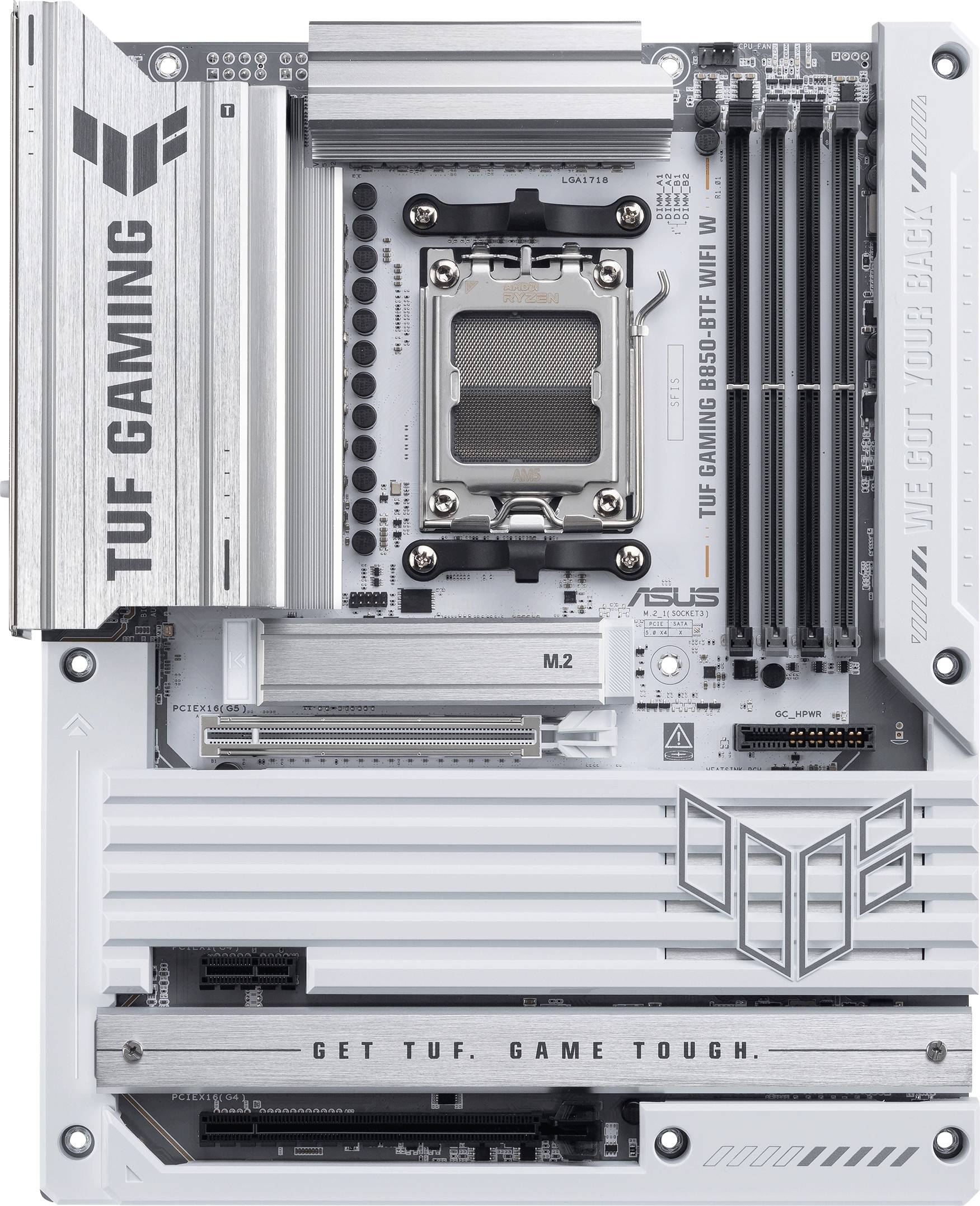 Ett silvergrått ASUS TUF Gaming Z590-Plus moderkort med robust design och talrika kylflänsar, lämpligt för PC-byggen.
