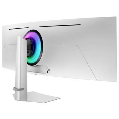 En ultrawide, böjd datorskärm med en lysande LED-ring på baksidan. Skärmen är monterad på ett stabilt, silvergrått stativ.
