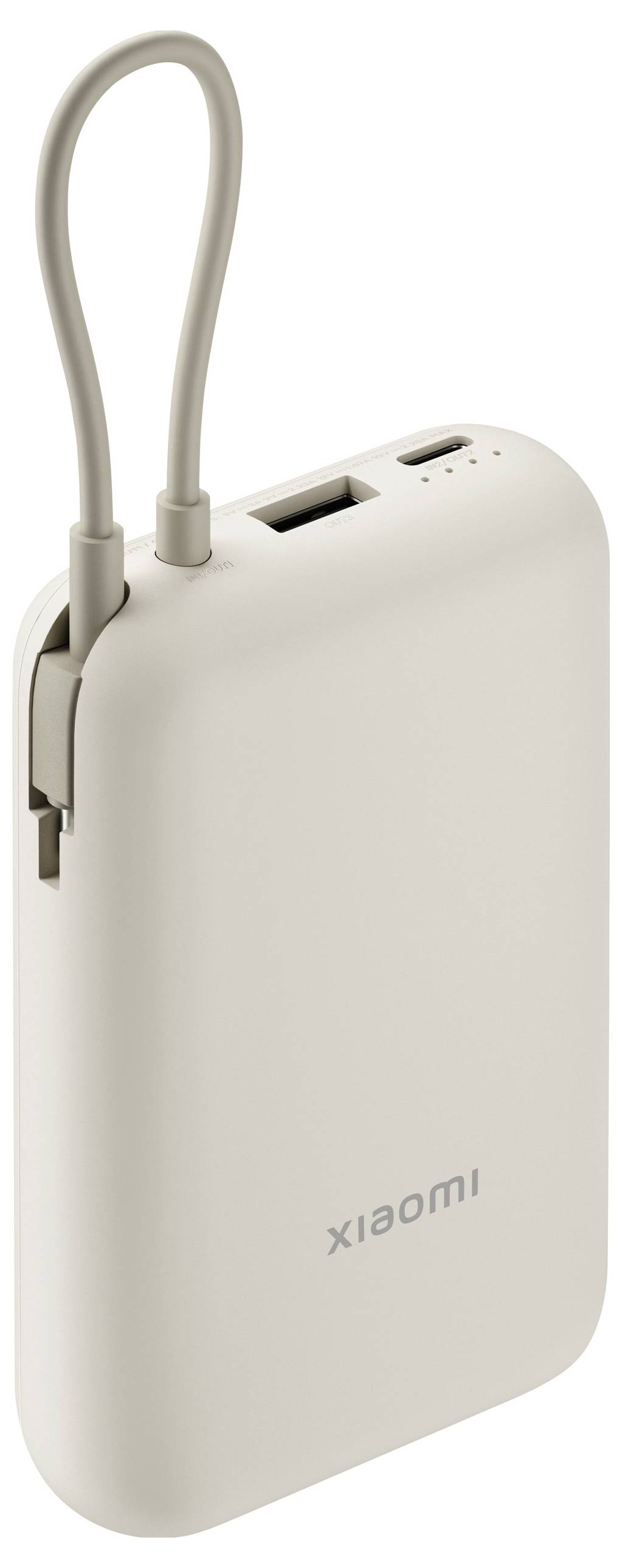 En snygg vit Xiaomi powerbank med en kort kabel ansluten, med en USB-port och LED-indikatorlampor, stående upprätt.
