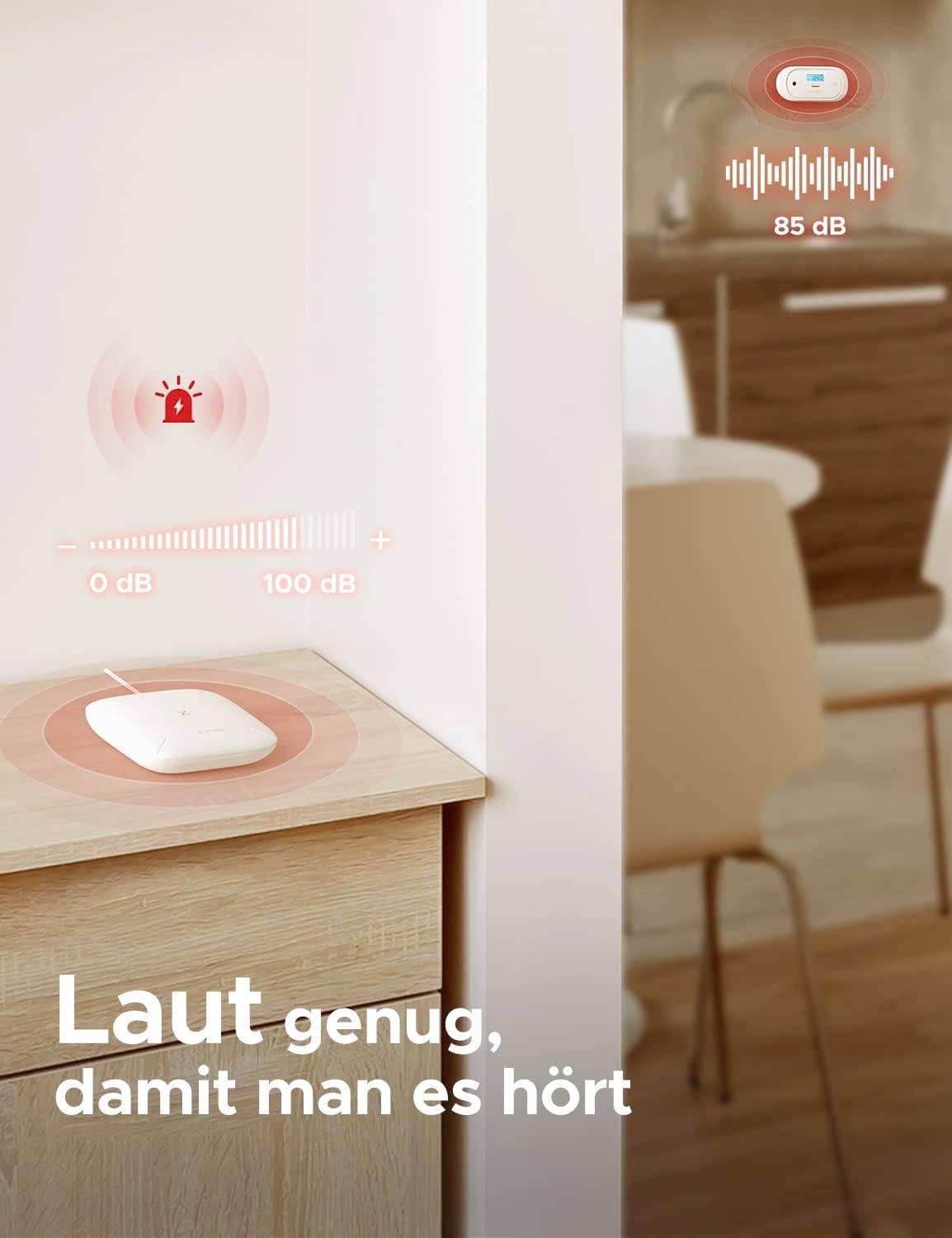 En apparat på en byrå visar 85 dB, symboliserad av ljudvågor och en grafisk indikator. Text: 'Hög nog för att höras'.