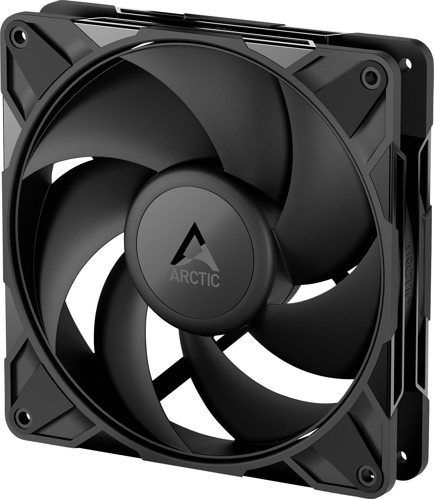 En svart datorkylfläkt med fem blad och en central nav som pryds av 'Arctic' logotypen. Fläkten är konstruerad för effektiv luftcirkulation.