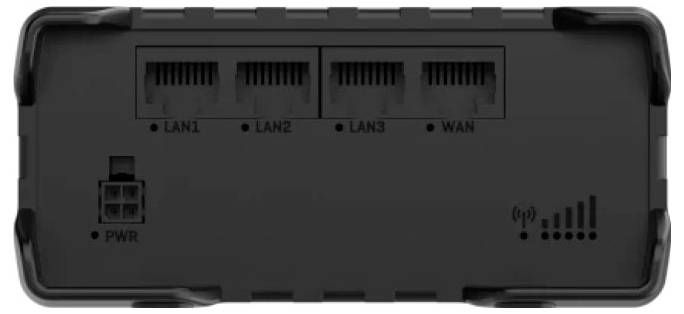 Bakre vy av en nätverksenhet som visar fyra Ethernet-portar märkta 'LAN1', 'LAN2', 'LAN3', 'WAN', en strömingång och en Wi-Fi-signalindikator.