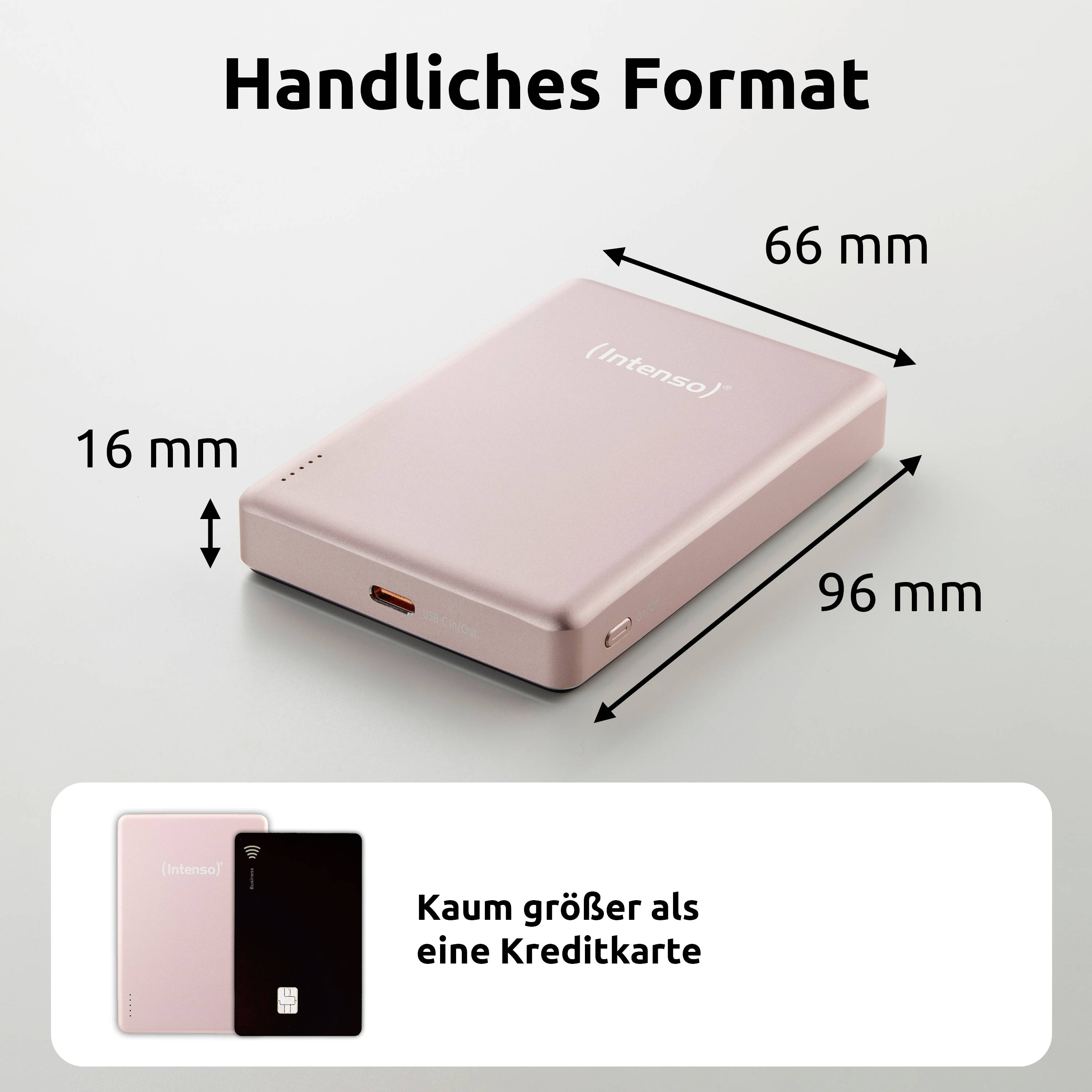 En rosa kompakt enhet med dimensionerna 96 mm x 66 mm x 16 mm, märkt 'Handliches Format', visad tillsammans med ett kreditkort för storleksjämförelse.