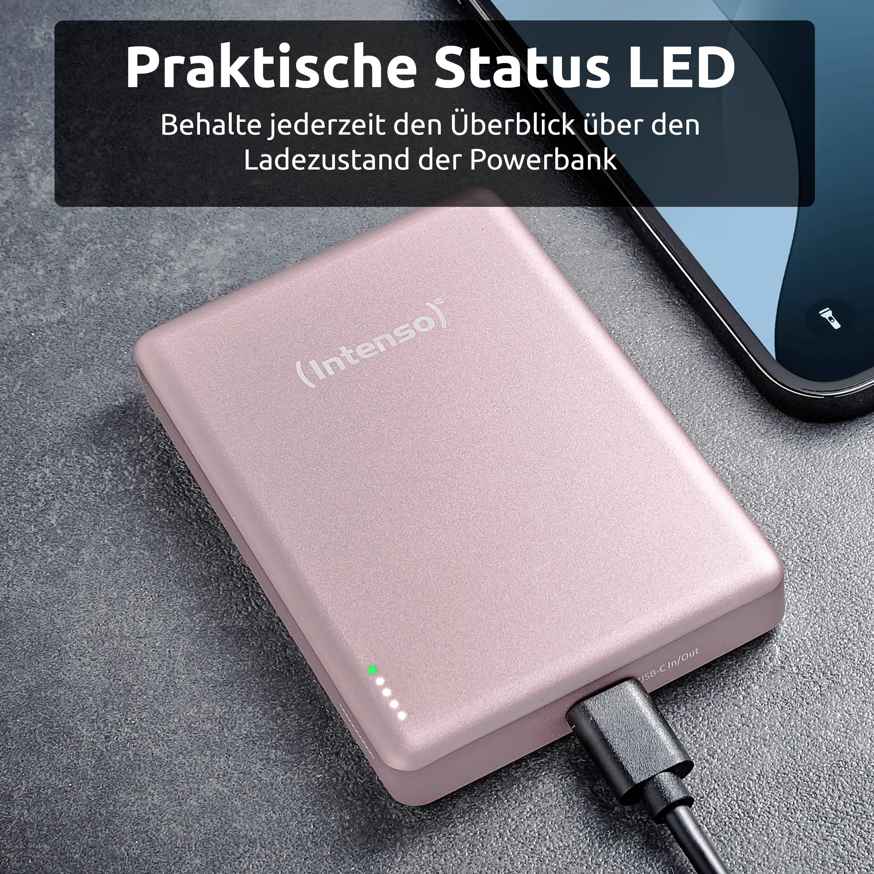 En rosa powerbank med en laddningskabel, bredvid en smartphone. Svensk text: 'Praktisk statuslampa. Håll koll på powerbanken's laddningsstatus när som helst.'