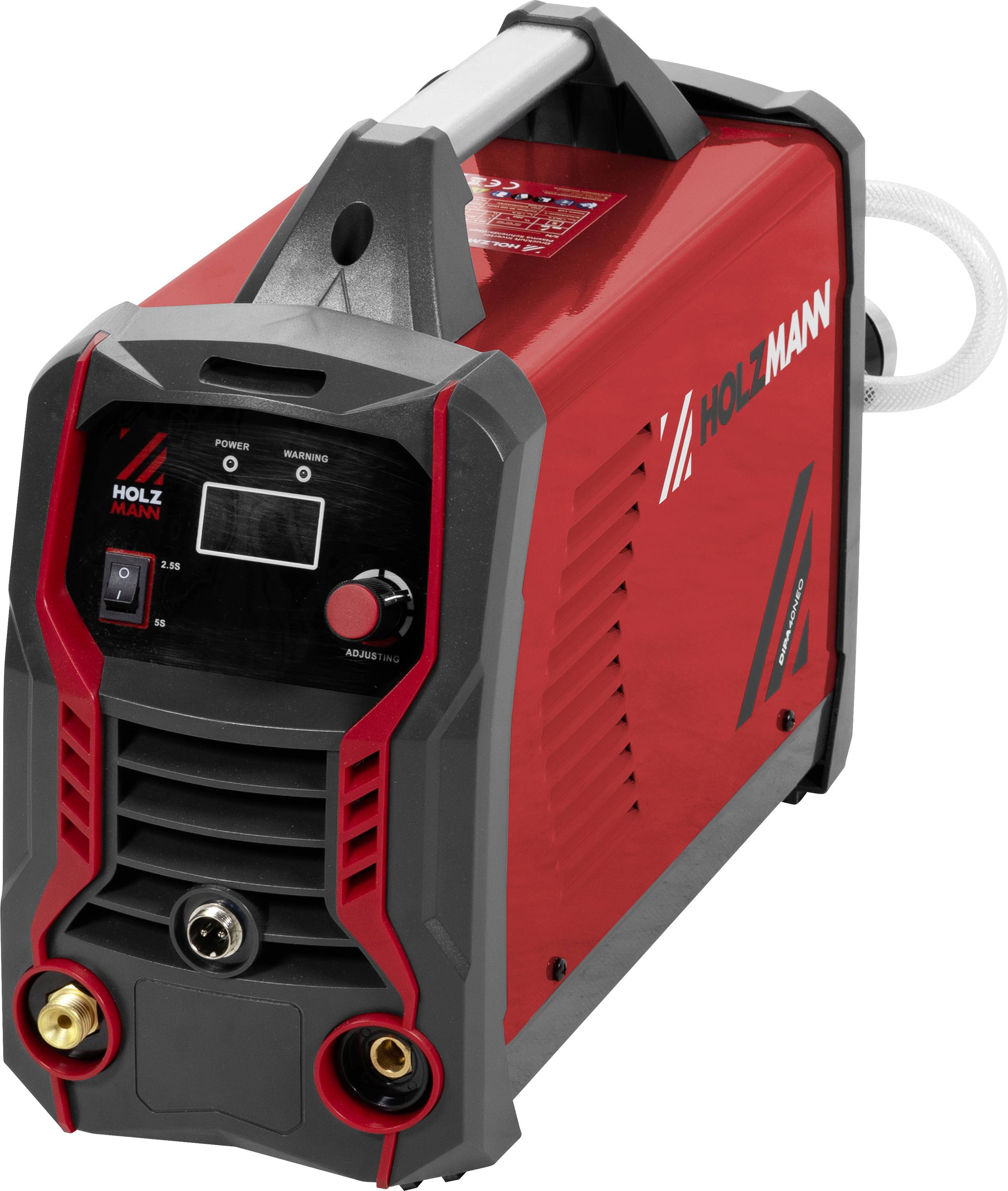 Röd och svart svetsmaskin med digital display och reglage, märkt 'Holzmann'. Utformad för bågsvetsning med ergonomiskt handtag.