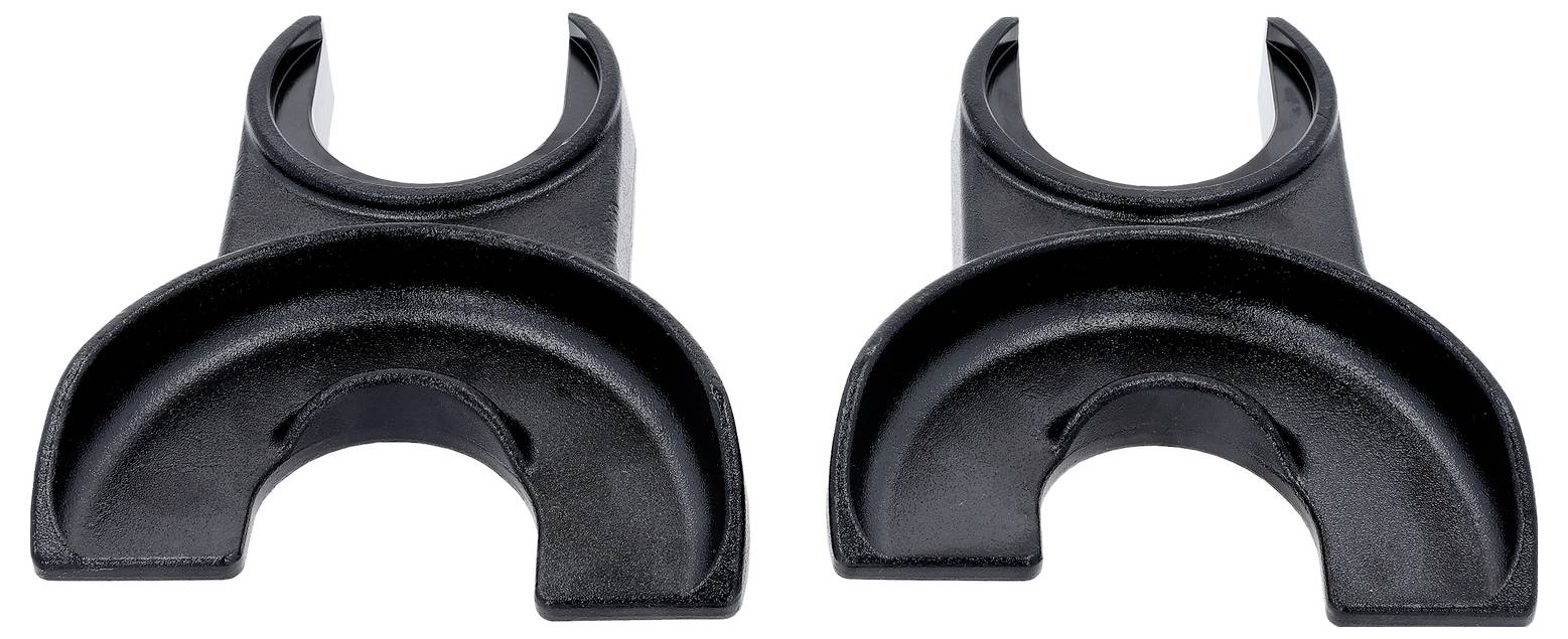 Två svarta plastclips med U-formade öppningar, placerade sida vid sida, avsedda för att fästa och hålla föremål på plats.