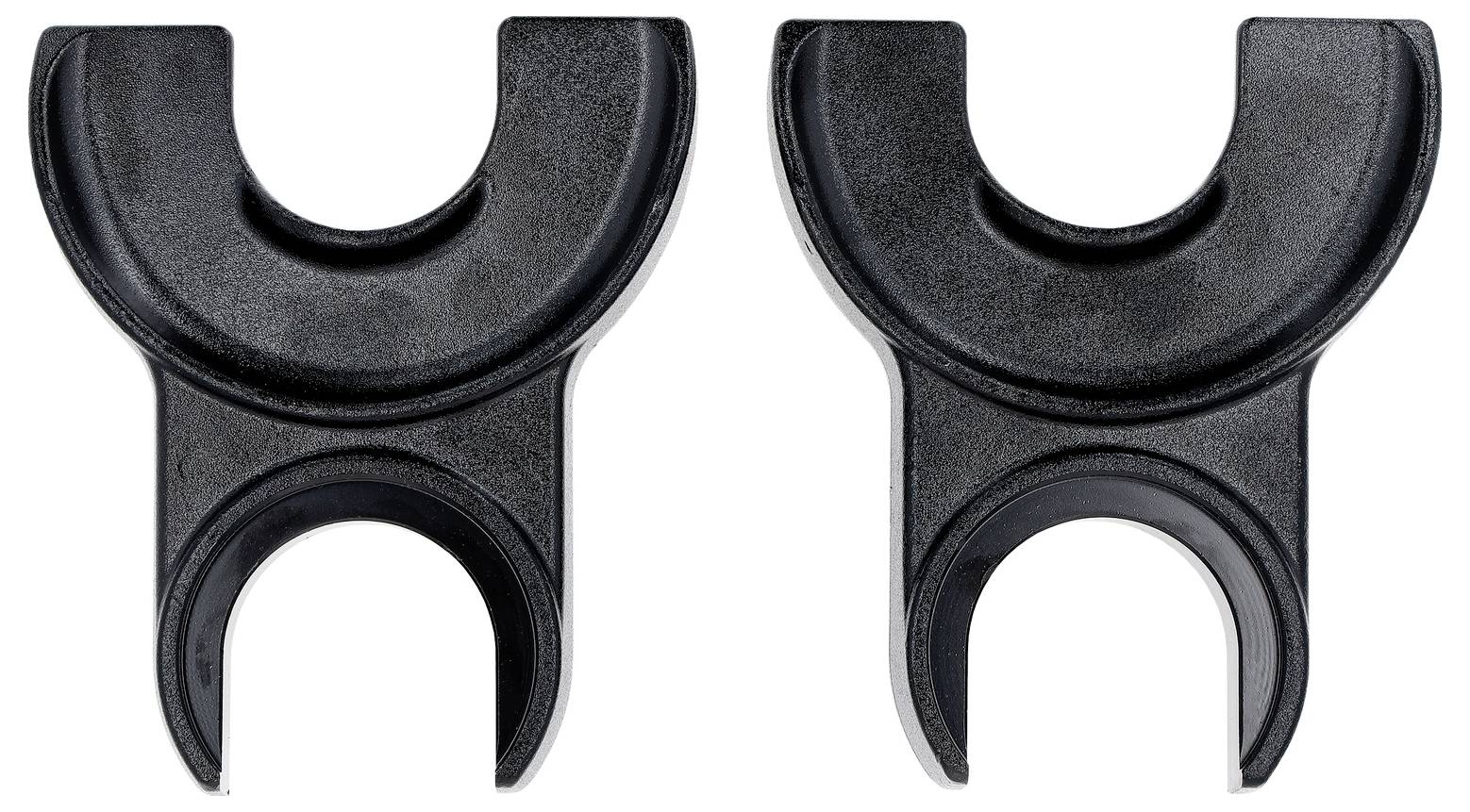 Två svarta U-formade klammor avsedda för att stödja eller fästa cylindriska föremål, visade sida vid sida på en vit bakgrund.