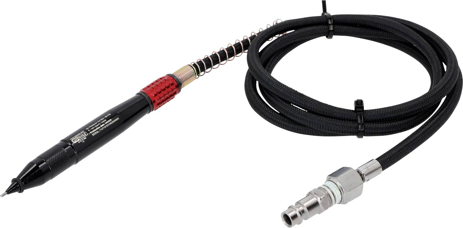 Ett pneumatiskt gravyrverktyg med ett rött handtag och ansluten spiralslang, avsett för detaljerad skärning eller etsning på ytor.