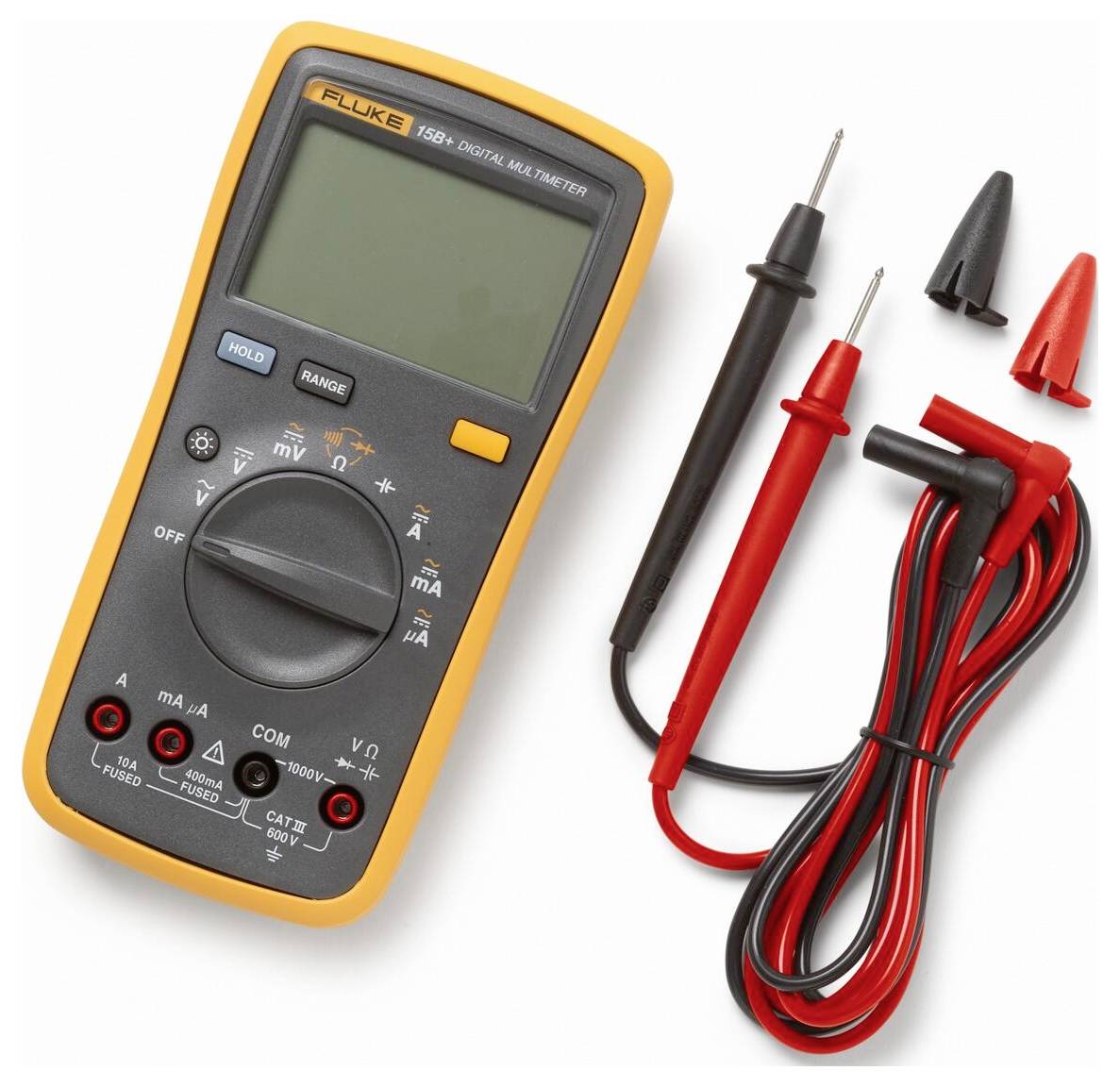 En digital multimeter med en orange kant, visad med röda och svarta mätpinnar och olika adapterklämmor, som används för elektriska mätningar.