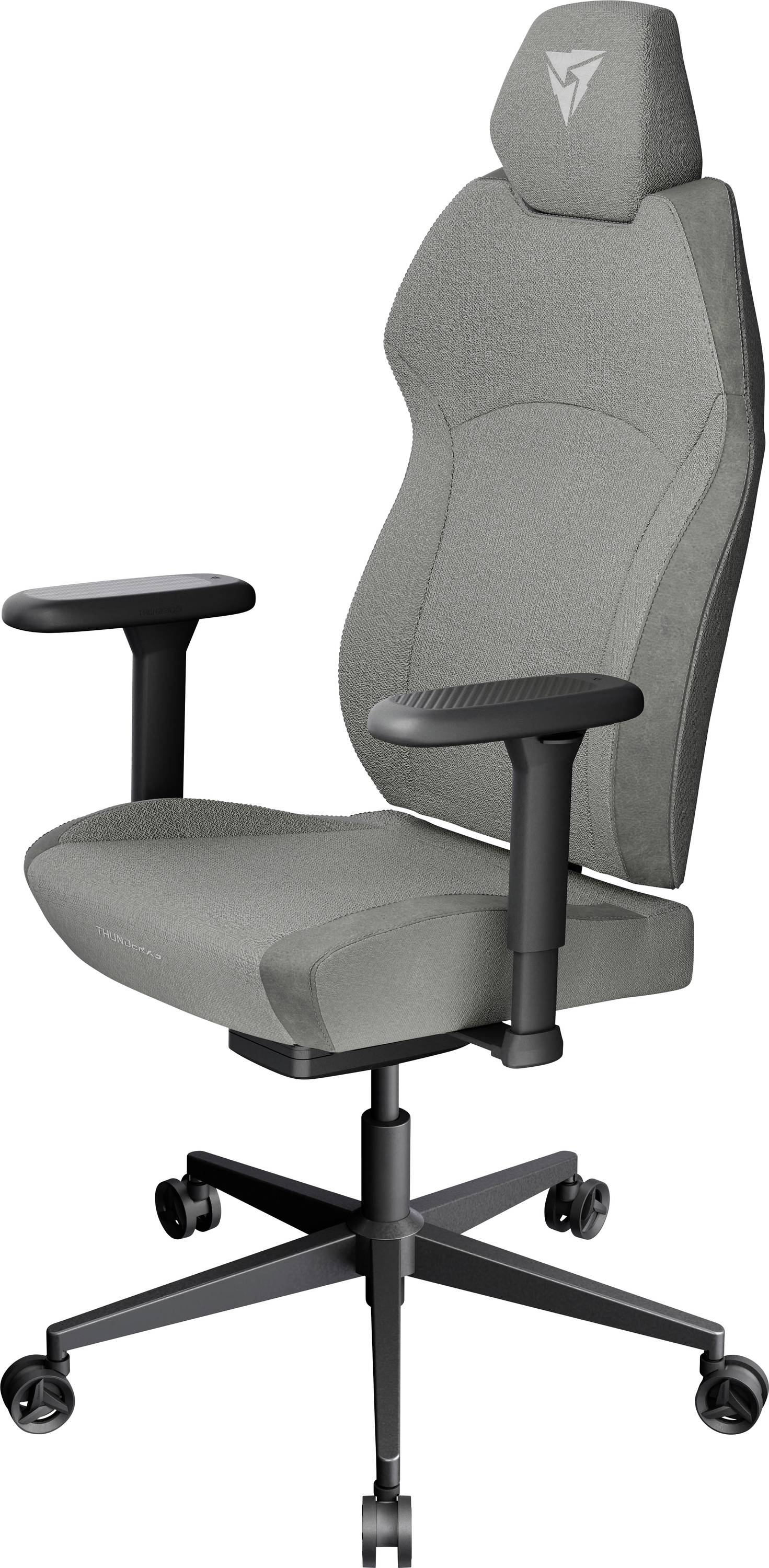 En grå ergonomisk kontorsstol med justerbara armstöd och hjul, utformad för att ge ländryggsupport och komfort för långa arbetspass.