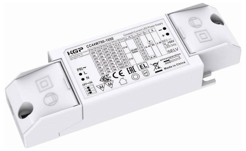 KGP-märkt LED-strömförsörjning med anslutningsterminaler, ingångs-/utgångsdetaljer och certifieringar. Vit kapsling med tekniska specifikationer.