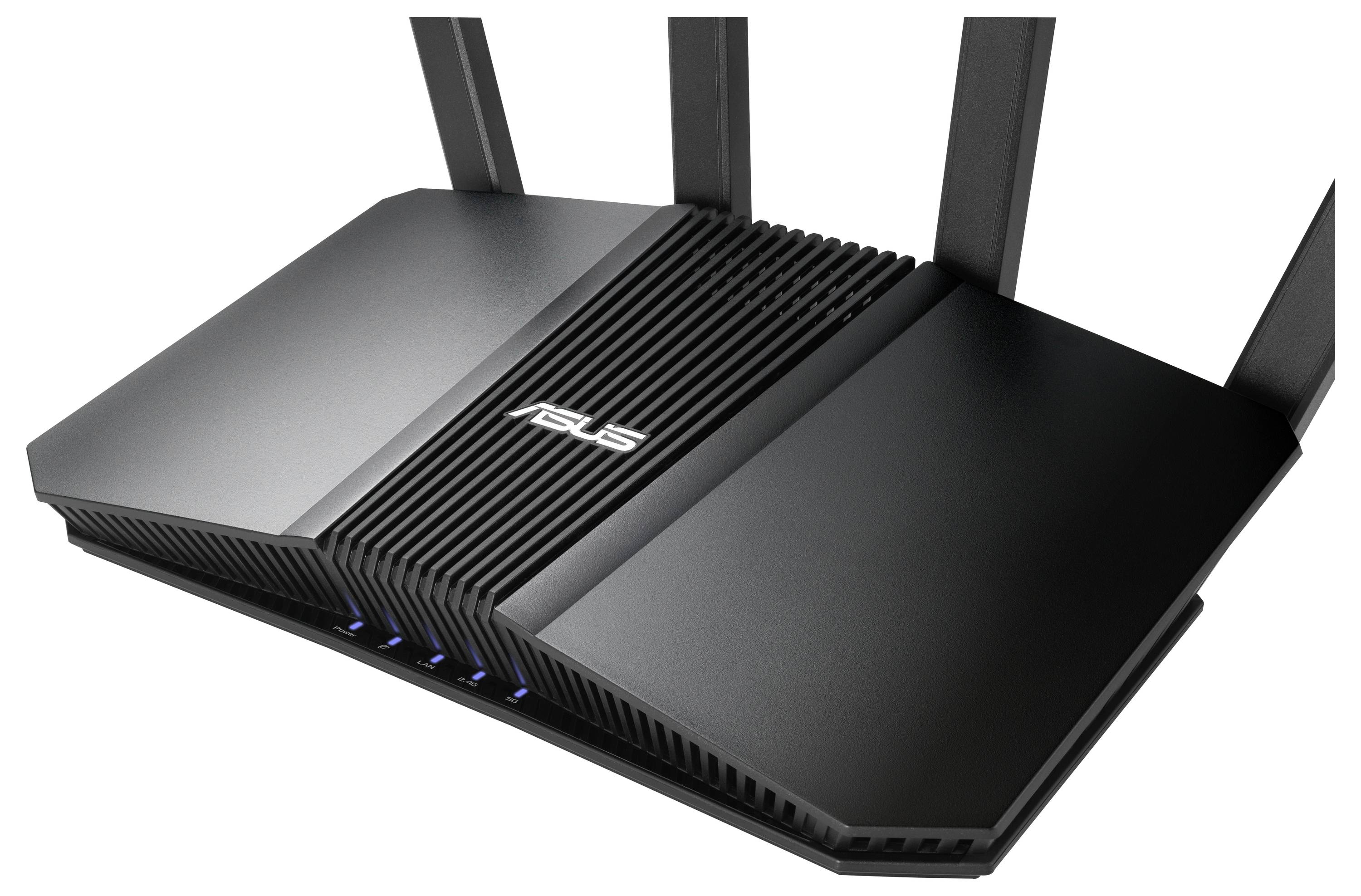 En svart trådlös router med fyra antennera, utrustad med ASUS-logotypen ovanpå.