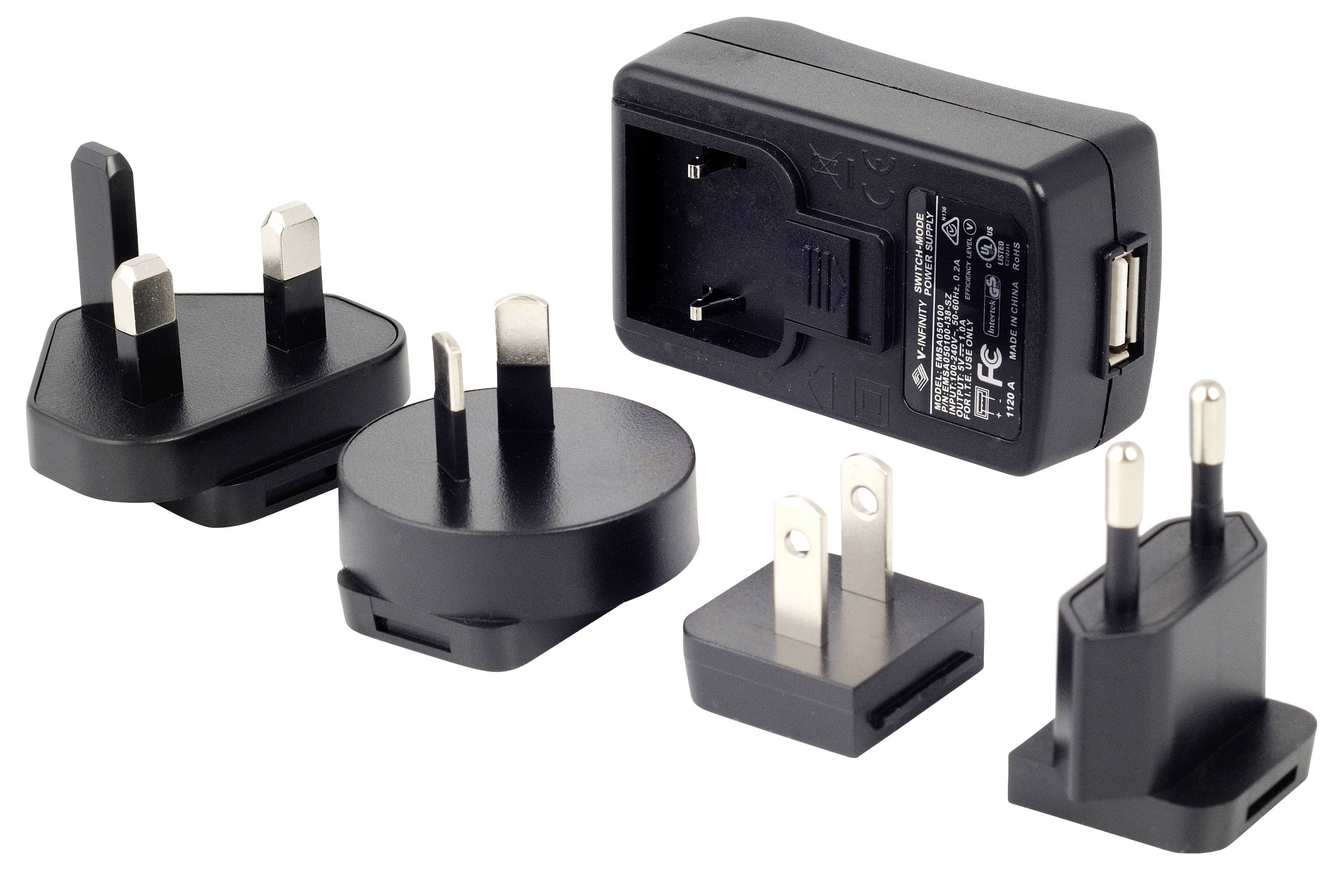 En svart USB-laddare med flera internationella kontaktadaptrar, inklusive trepoliga, tvåpoliga och cirkulära design, lämplig för global användning.