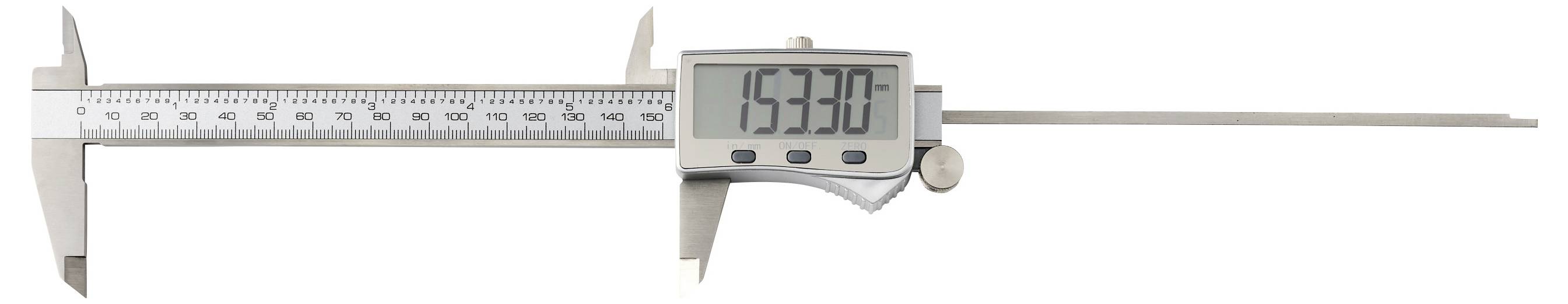 Digital skjutmått mäter en långt stång, visar 15.330 på skärmen.