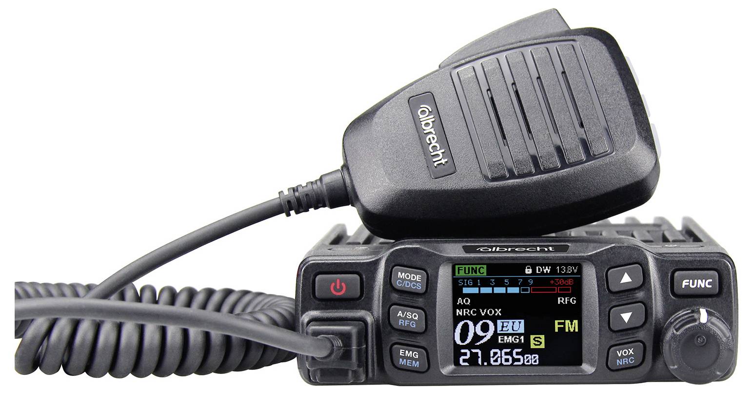Bilradio-transceiver med handsetmikrofon och spiralkabel, visar digital display, kontroller och funktionsknappar.