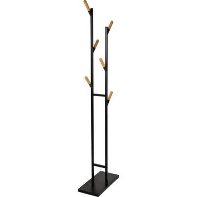 En svart metallkappställ med minimalistisk design som har fem vinklade träkrokar fästa vid en stabil bas.