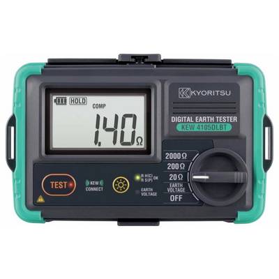 'Frontvy av en Kyoritsu digital jordtestare modell KEW 4105DLBT med en digital display som visar 1.40 COMP, med en testknapp och ratt.'