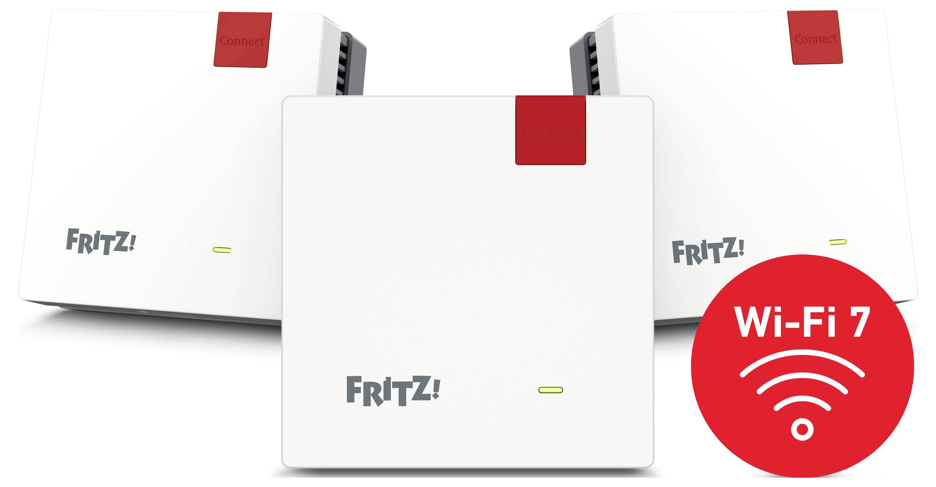Tre vita Wi-Fi-enheter med ett rött hörn visar "Fritz!"-logotypen. En röd cirkel indikerar stöd för "Wi-Fi 7".