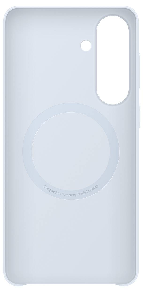 Ett ljusblått telefonskydd med en kameraöppning i övre höger hörn och en svag cirkulär design i mitten, märkt "Designed by Samsung".