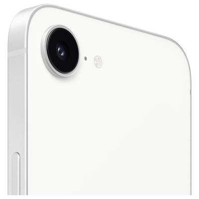 Närbild av en smartphons bakkamera på en snygg, minimalistisk design, som visar linsen och blixten mot en vit yta.