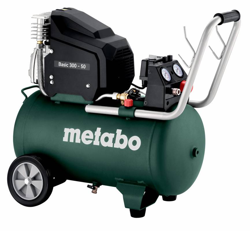 Bärbar Metabo luftkompressor med grön tank, svart motor och tryckmätare-kontroller, samt hjuled handtagsram.