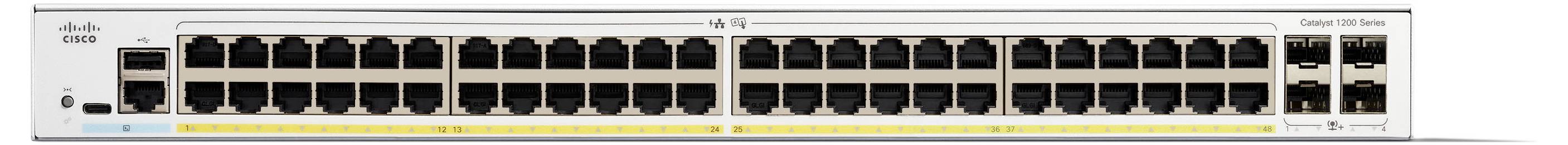 Cisco-switch med 48 Ethernet-portar, 4 SFP-modulplatser på höger sida och indikatorlampor för strömförsörjning och status.