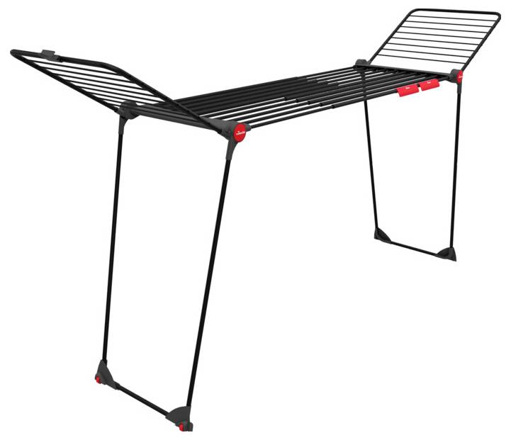 En svart metallklädhängare med vikbar design, försedd med sidevingar för utökat upphängningsutrymme och röda kopplingar på sidorna.