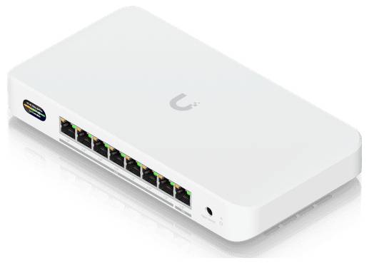 En vit nätverksomkopplare med åtta Ethernet-portar och en logotyp på toppen, utformad för anslutning i hem- eller kontorsnätverksinställningar.