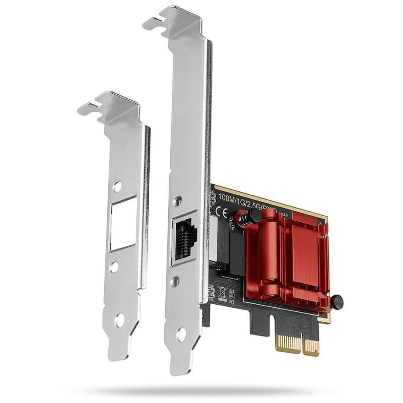 Låg-profil PCIe-nätverksadapterkort med röd värmeavledare och två metallkonsollplattor för olika chassistorlekar.