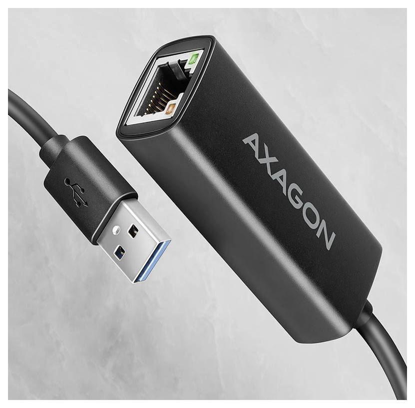 AXAGON USB-Ethernet-adapter med USB-A-kontakt och RJ45-nätverksport visad på en grå bakgrund.