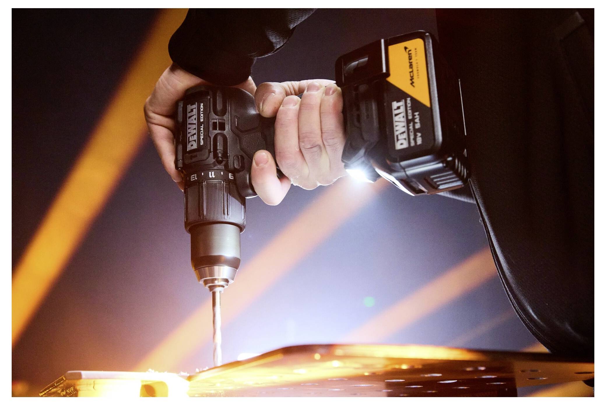 DEWALT DCD86MP1T-QW 2-växel-Slagborrmaskin batteri-4