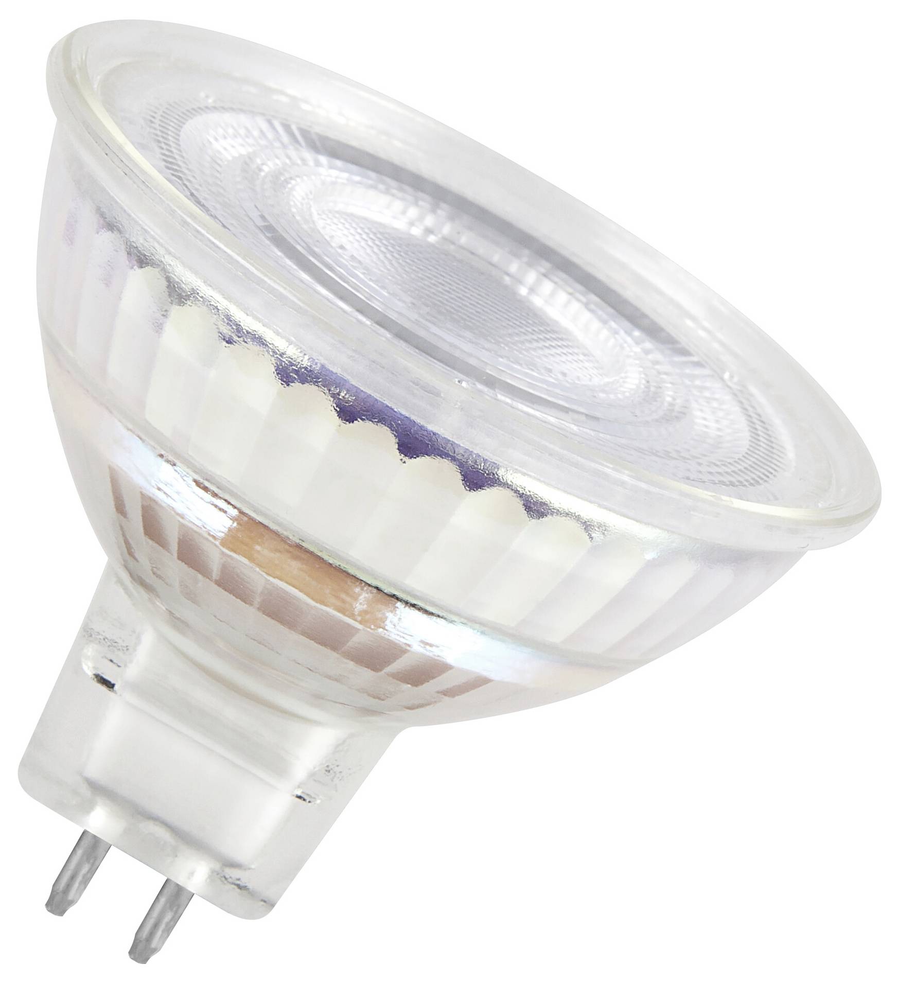 Närbild av en klar LED-spotlampa med två metallstift på vit bakgrund.