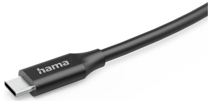 Närbild av en svart USB-C-laddningskabel med märkesnamnet "hama" på kopplingen.