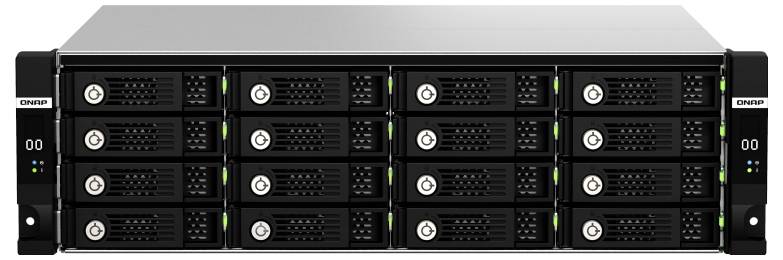 Frontvy av en QNAP rackmonterbar serverlagringsmatris med flera utbytbara enhetsbalja och statuslampor