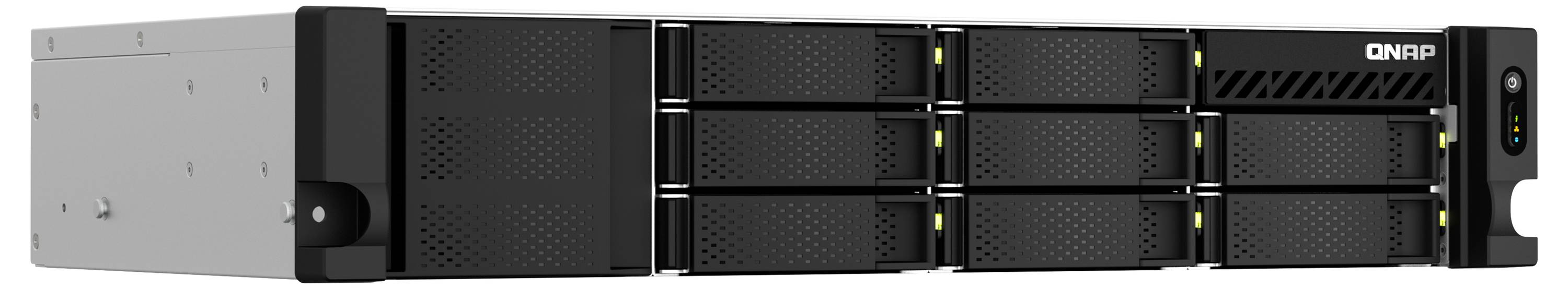 En QNAP rackmonterbar NAS-lagringserver med flera utbytbara hårddiskplatser, statuslampor och en LCD-panel på framsidan.