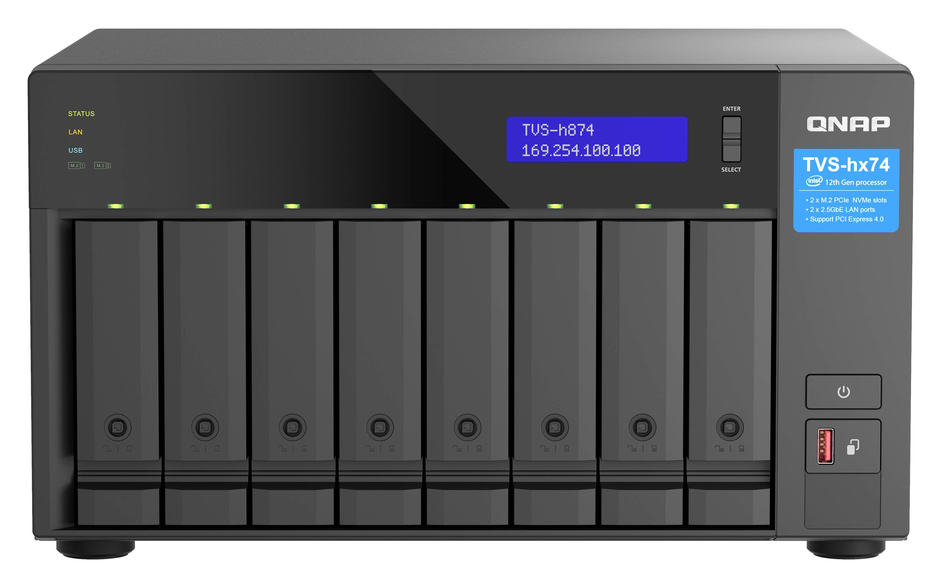Frontvyn av en QNAP TVS-h874 NAS-enhet med åtta diskettplatser, statuslampor, display som visar "TVS-h874" och IP-adress, samt strömförsörjnings- och USB-kontroller på höger sida.